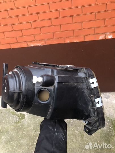 Фары на audi 100 с4 левая