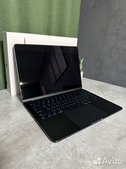 Macbook Air 13 m2 8 256 midnight