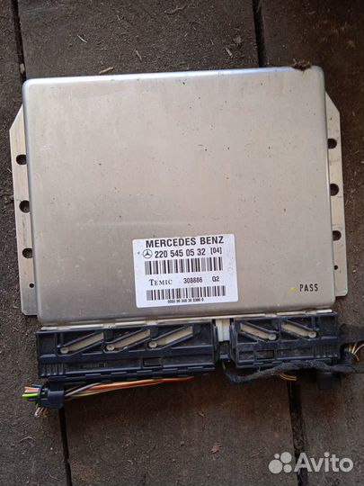 Блок Mercedes W220