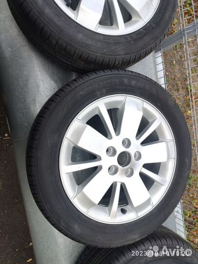 Шины 205/55 на дисках 6,5хR16 5x108 Renault Laguna