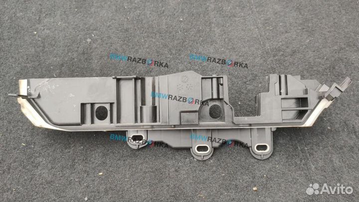 Пластик BMW 5 G30/G31 2019 8795722