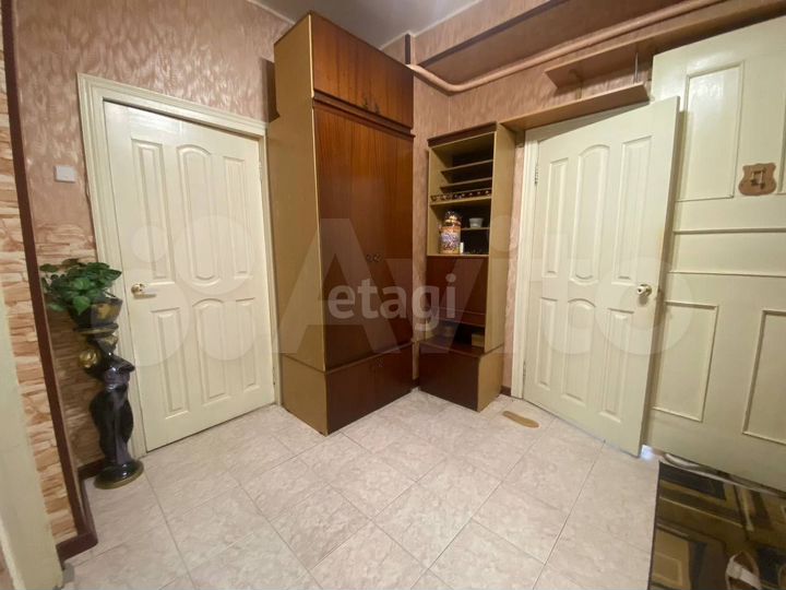 3-к. квартира, 69,9 м², 1/3 эт.