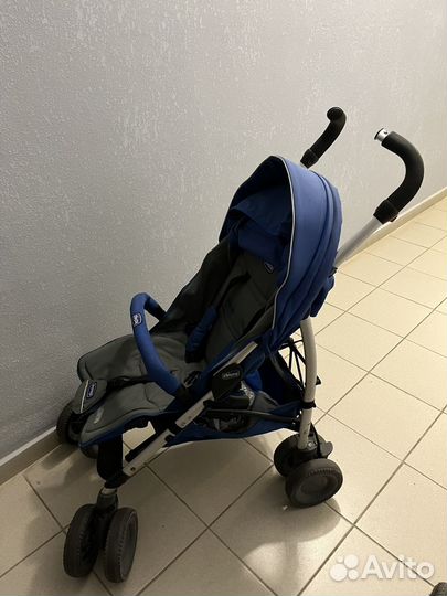 Прогулочная коляска трость chicco