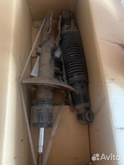 Запчасти на kia rio 3