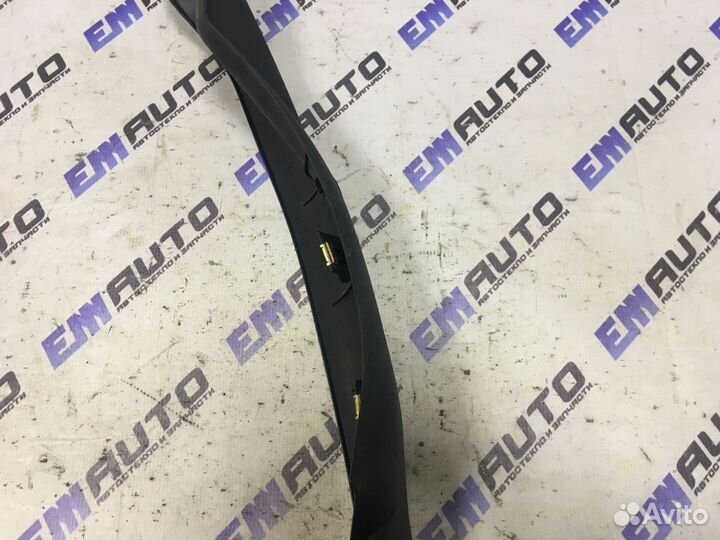 Накладка стойки задней левой Фольксваген Бора