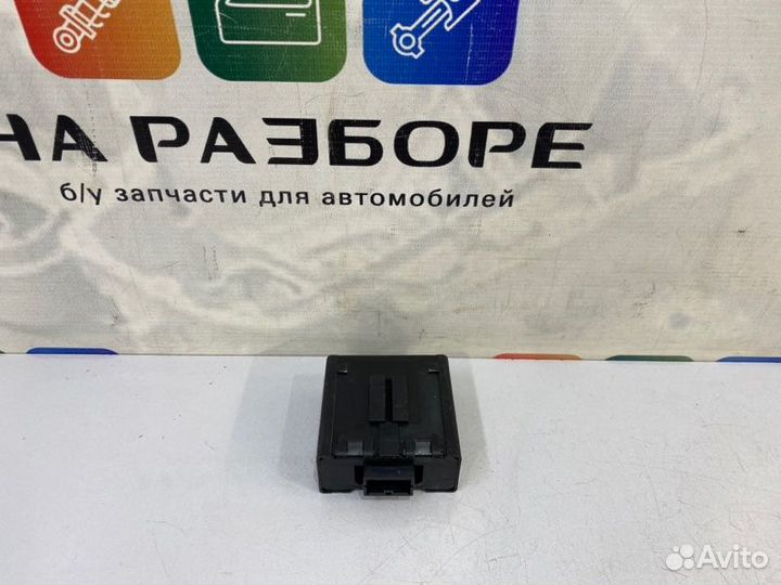 Блок управления полным приводом Mitsubishi Pajero