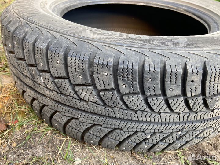 Matador MP 30 Sibir Ice 2 215/65 R16 102T