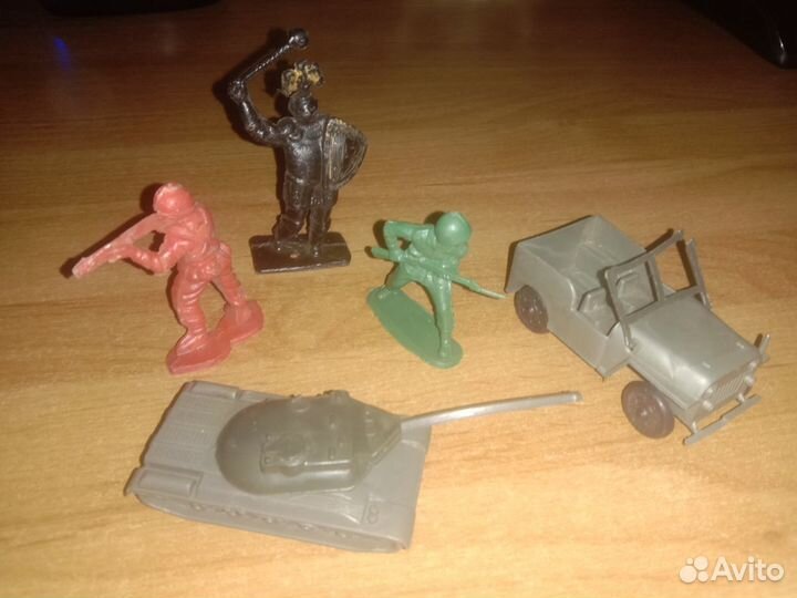 Фигурка Агата Пиф, Солдатики, Поезд, Собачка флок