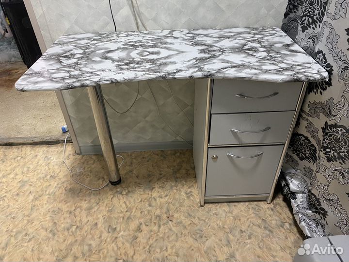 Стол маникюрный, письменный