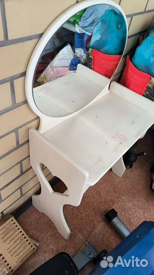 Туалетный столик с зеркалом детский