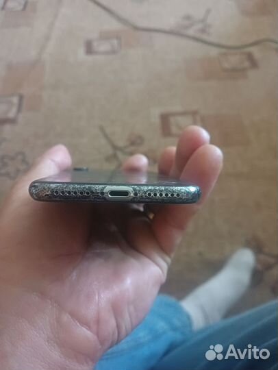 iPhone X, 64 ГБ