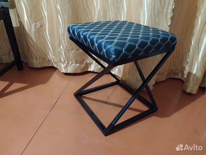 Табурет в стиле лофт