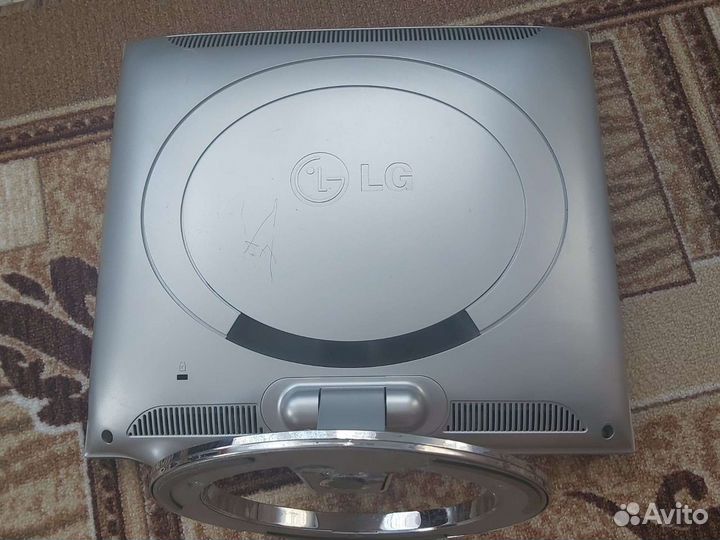 Монитор для компьютера LG 17