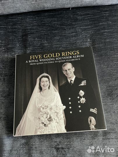 Kings queens и five gold rings книги