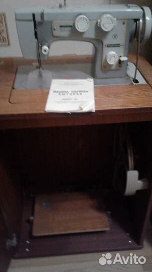 Швейная машина Подольск 142