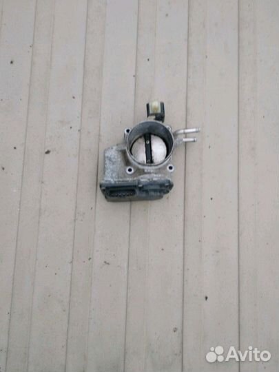 Дроссельная заслонка 2203036010 Toyota