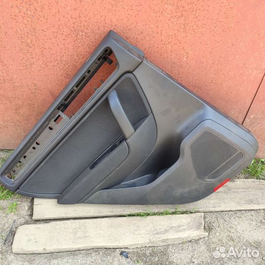 Дверные карты, обшивки дверей Туарег NF, FL