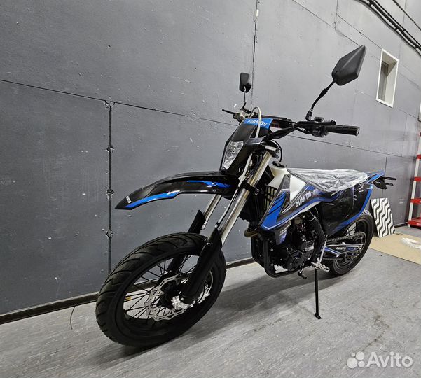 Мотоцикл Avantis A7 NEW Motard птс