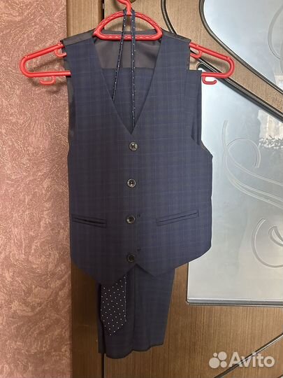 Школьный костюм тройка