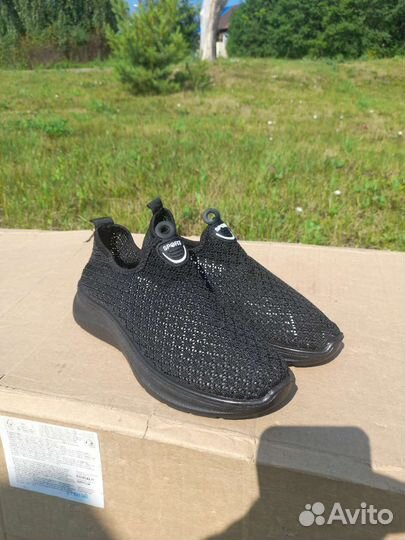 Кроссовки женские летние