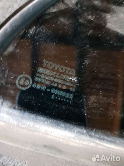 Форточка двери задняя правая Королла 120 седан