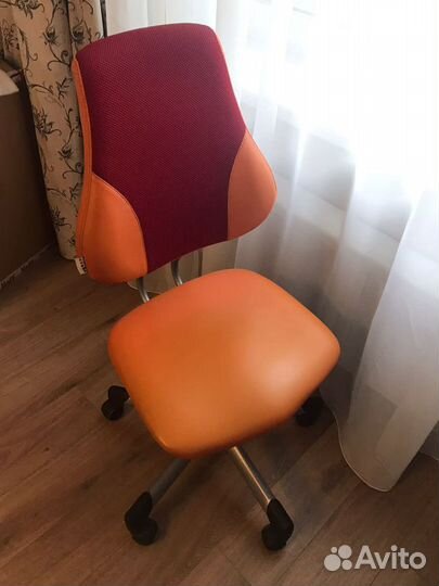 Комфортное детское кресло для учебы