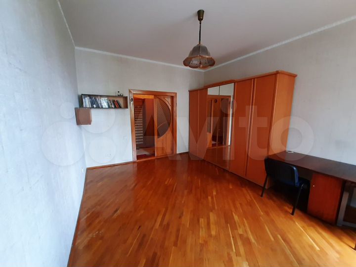 2-к. квартира, 62 м², 3/5 эт.