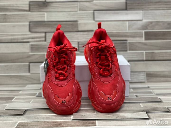 Кроссовки Balenciaga Triple-S Clear Sole Red