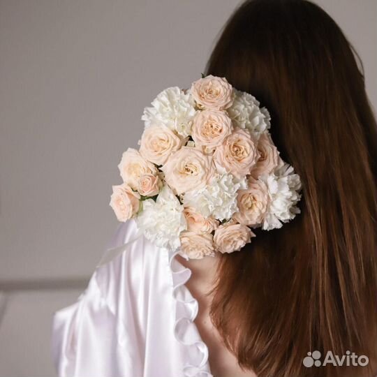 Свадебный букет / Розы / Гвоздики / букет невесты