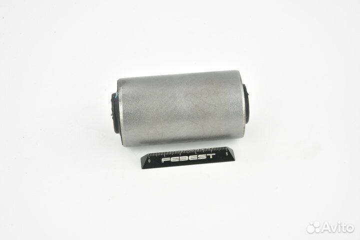 Сайлентблок нижнего рычага подвески перед пра