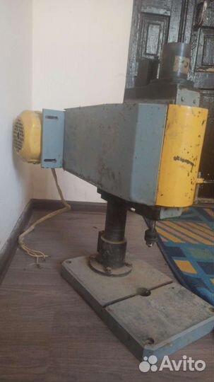 Резьбонарезной станок