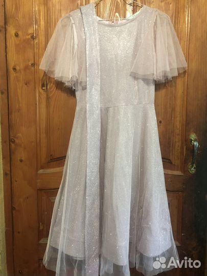 Платье женское нарядное р 42