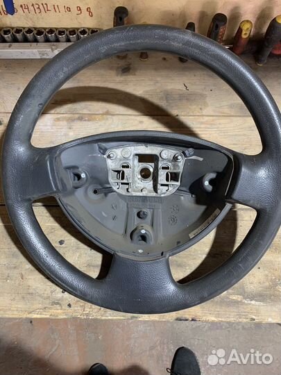 Руль renault logan 1