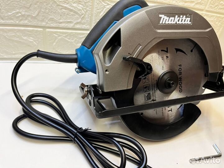 Циркулярная пила makita (hs 7000)