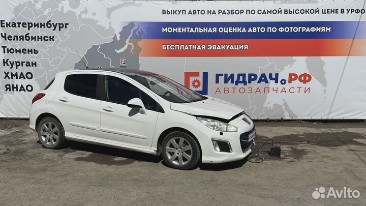 Рычаг стояночного тормоза Peugeot 308 (T7) 9681005