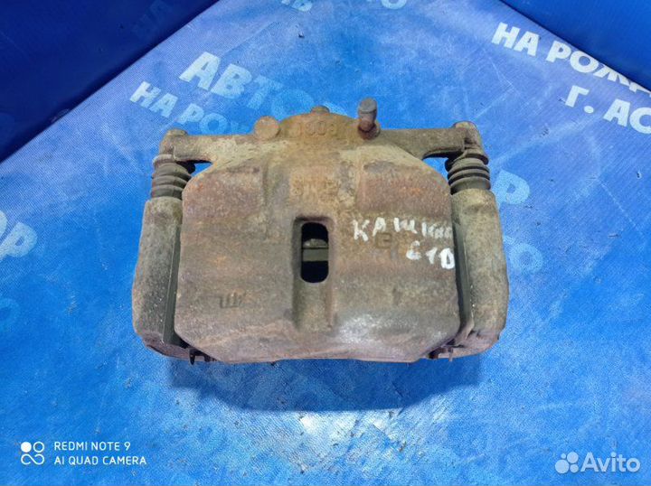 Передний левый суппорт Nissan Qashqai J10