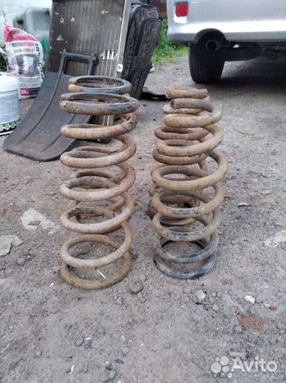 Передние пружины Lexus GS300/Toyota Aristo