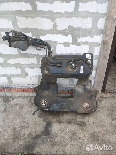 Топливный бак Audi A6 C5 TDI 4B0201021FH