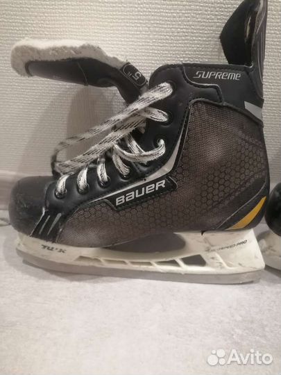 Хоккейные коньки bauer