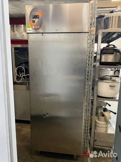 Морозильный шкаф