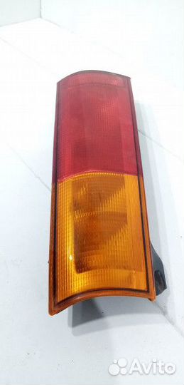 Фонарь задний правый Honda CR-V 1