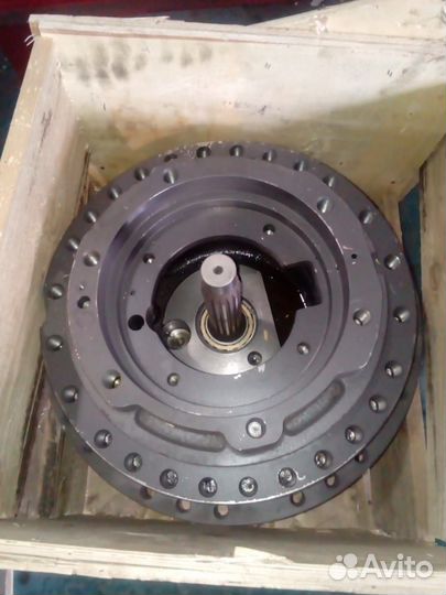 Поворотный редуктор экскаватора Вольво (volvo) 360