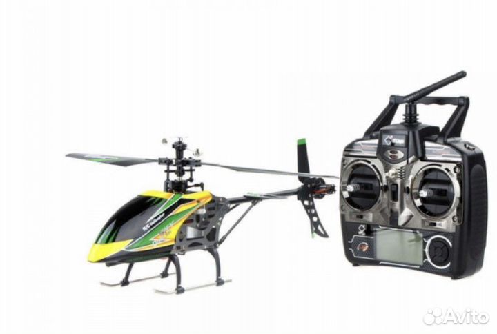 Вертолет на пульте управления