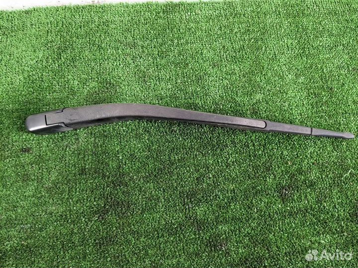 Поводок стеклоочистителя задний Nissan X-Trail T3