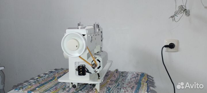 Швейная машинка Belka