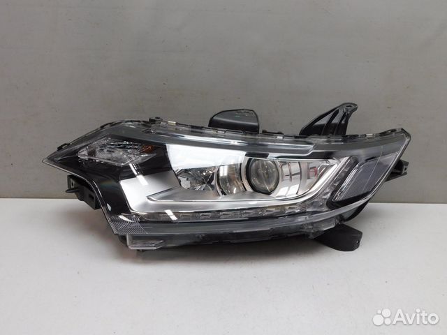 Фара левая Mitsubishi Outlander