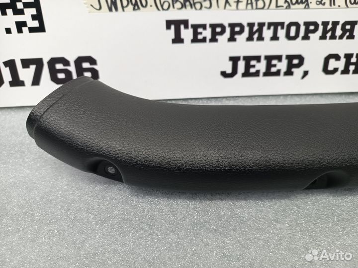 Молдинг стойки Jeep Wrangler IV Rubicon