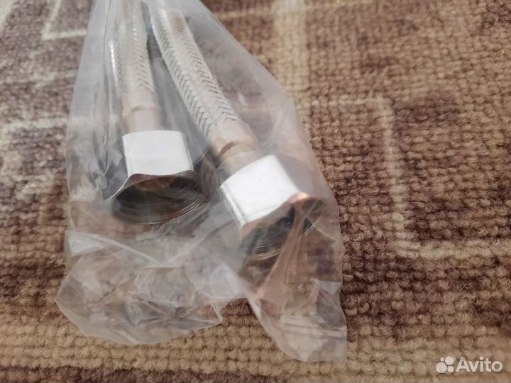 Гибкая подводка для воды