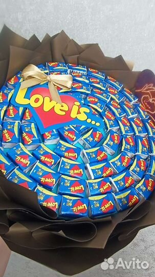 Съедобные букеты из жевачки love is