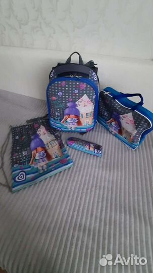Рюкзак для начальной школы 4 в 1